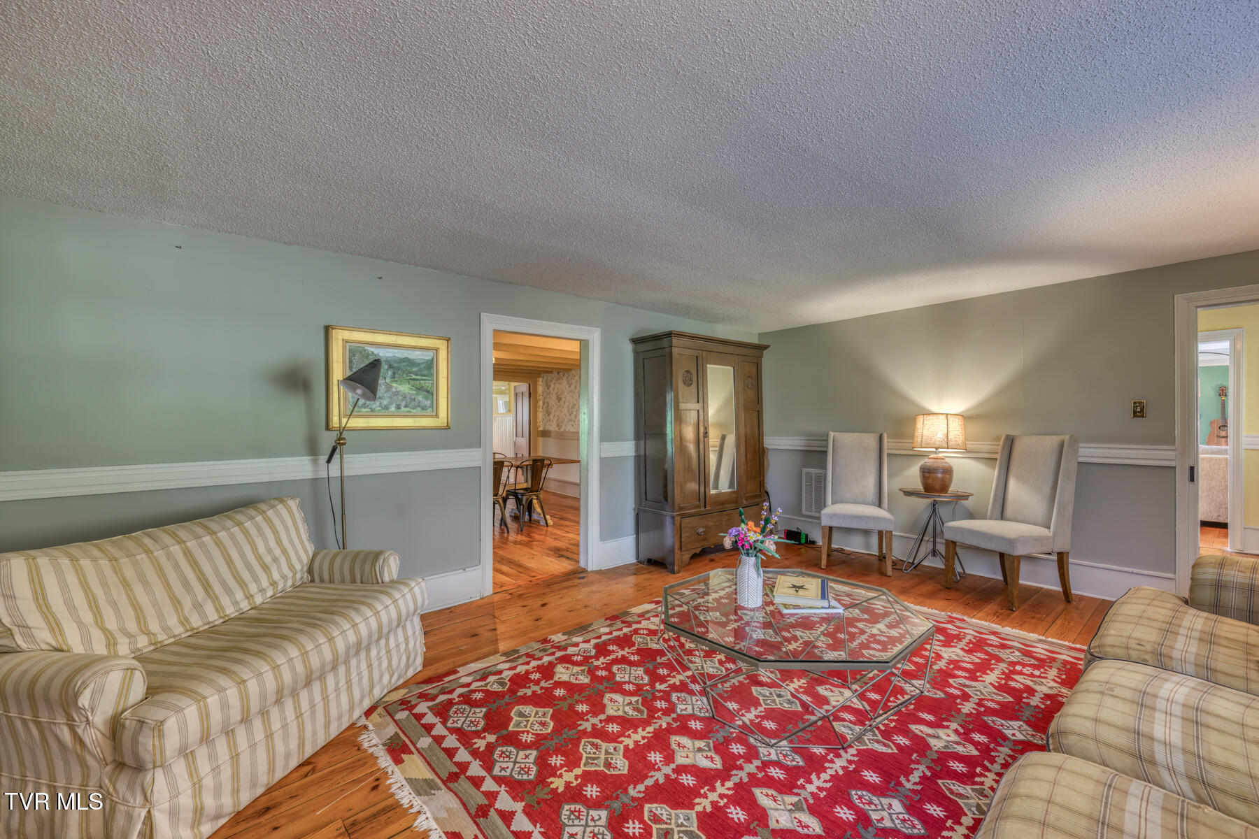 Johnson City, Tennessee 37601, United States, 3 Bedrooms Bedrooms, ,2 BathroomsBathrooms,Residential,Pending,34448