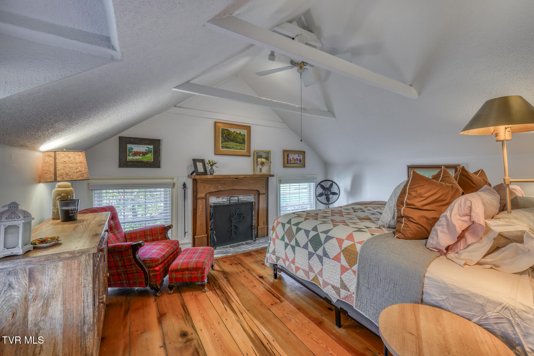 Johnson City, Tennessee 37601, United States, 3 Bedrooms Bedrooms, ,2 BathroomsBathrooms,Residential,Pending,34448