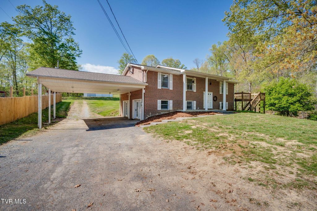 Photo of 1117 Gray Sta-Sul Springs, Jonesborough, TN 37659 (MLS # 9994028)