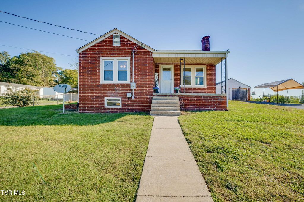 Photo of 129 Holcomb Street, Kingsport, TN 37660 (MLS # 9982303)