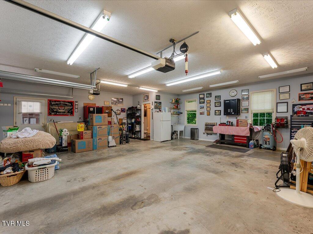 3428 Connie Lane, White Pine, Tennessee image 34