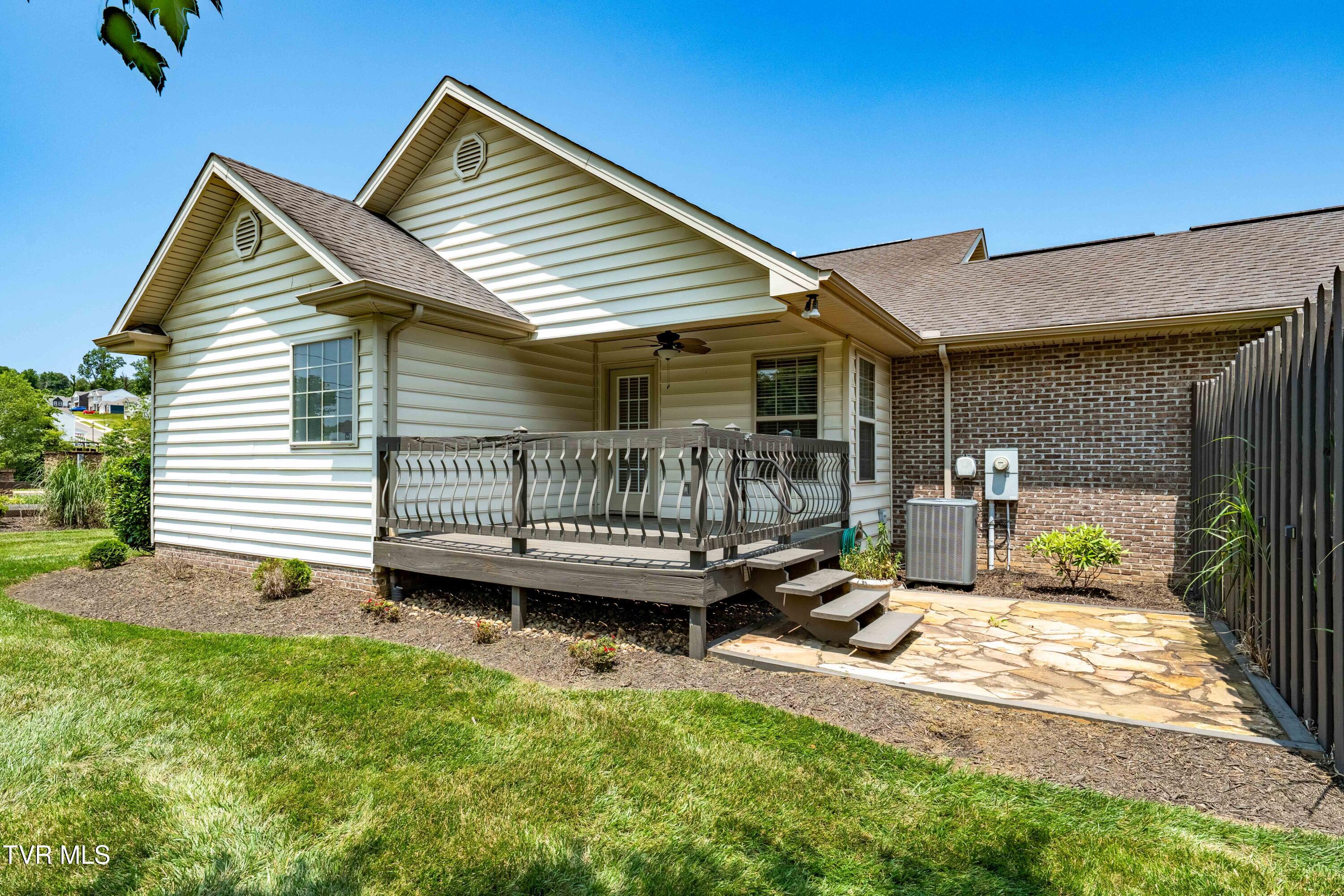 1010 Appaloosa Trail, Johnson City, Tennessee image 11