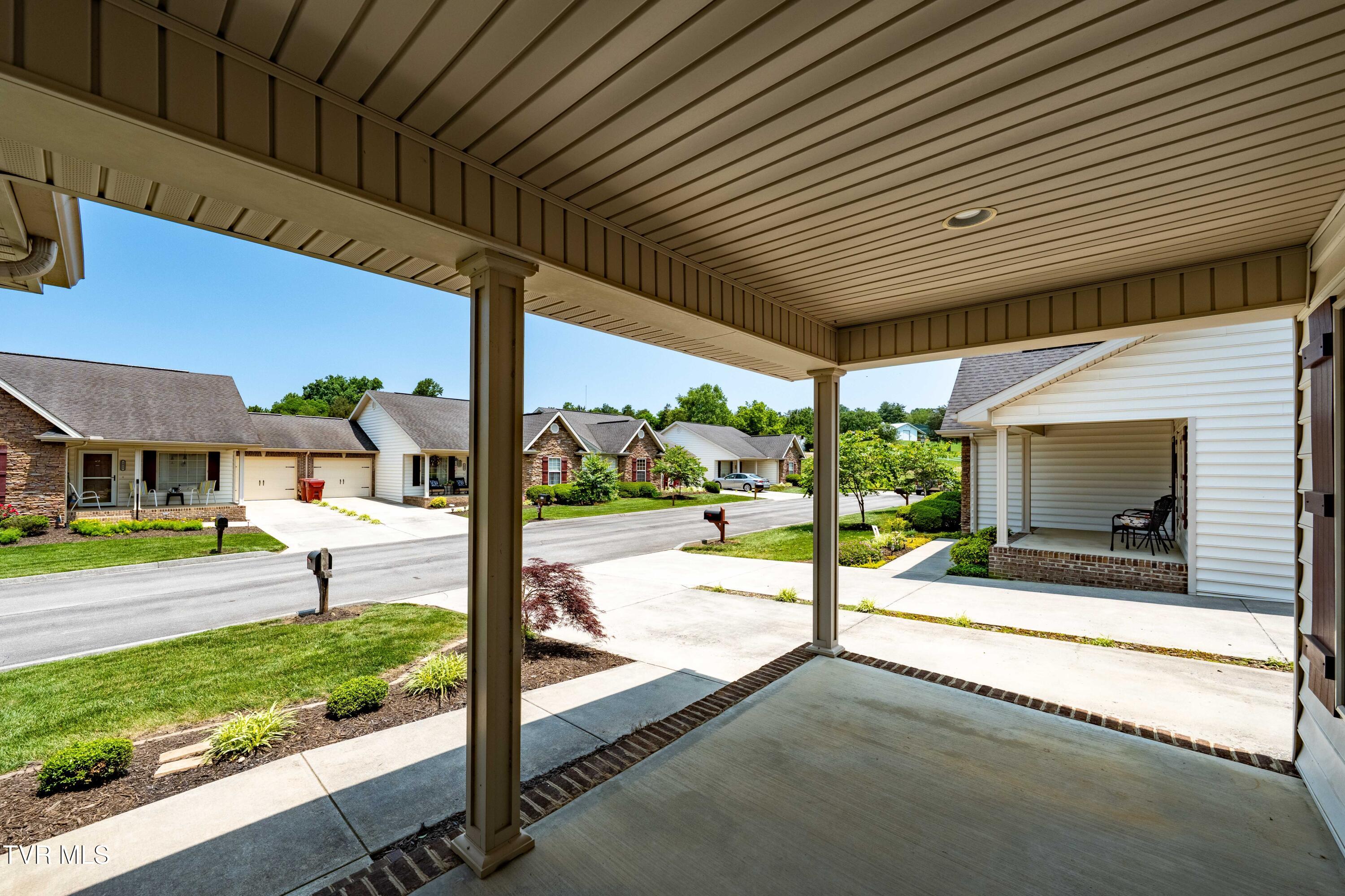1010 Appaloosa Trail, Johnson City, Tennessee image 6