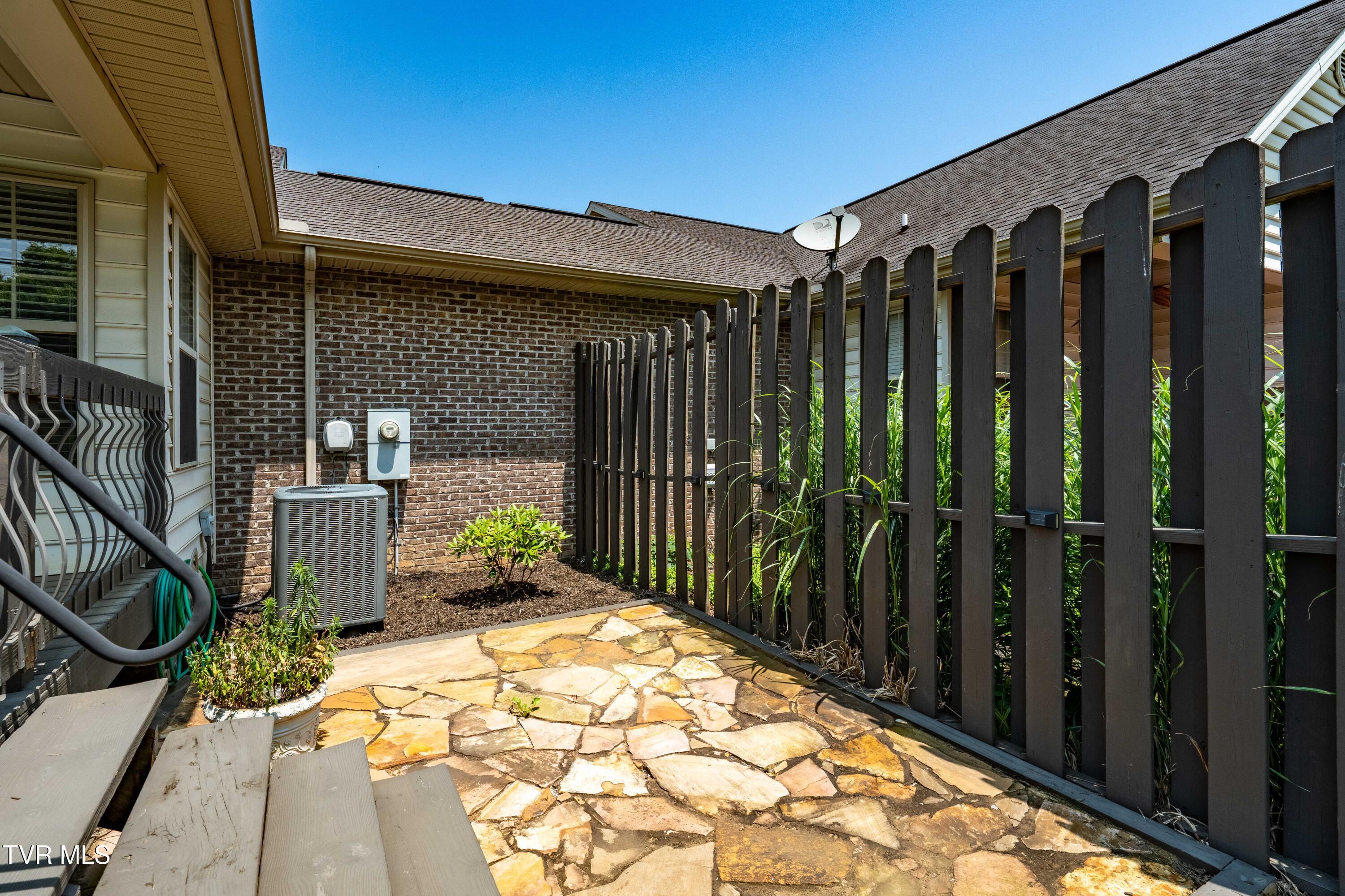1010 Appaloosa Trail, Johnson City, Tennessee image 13
