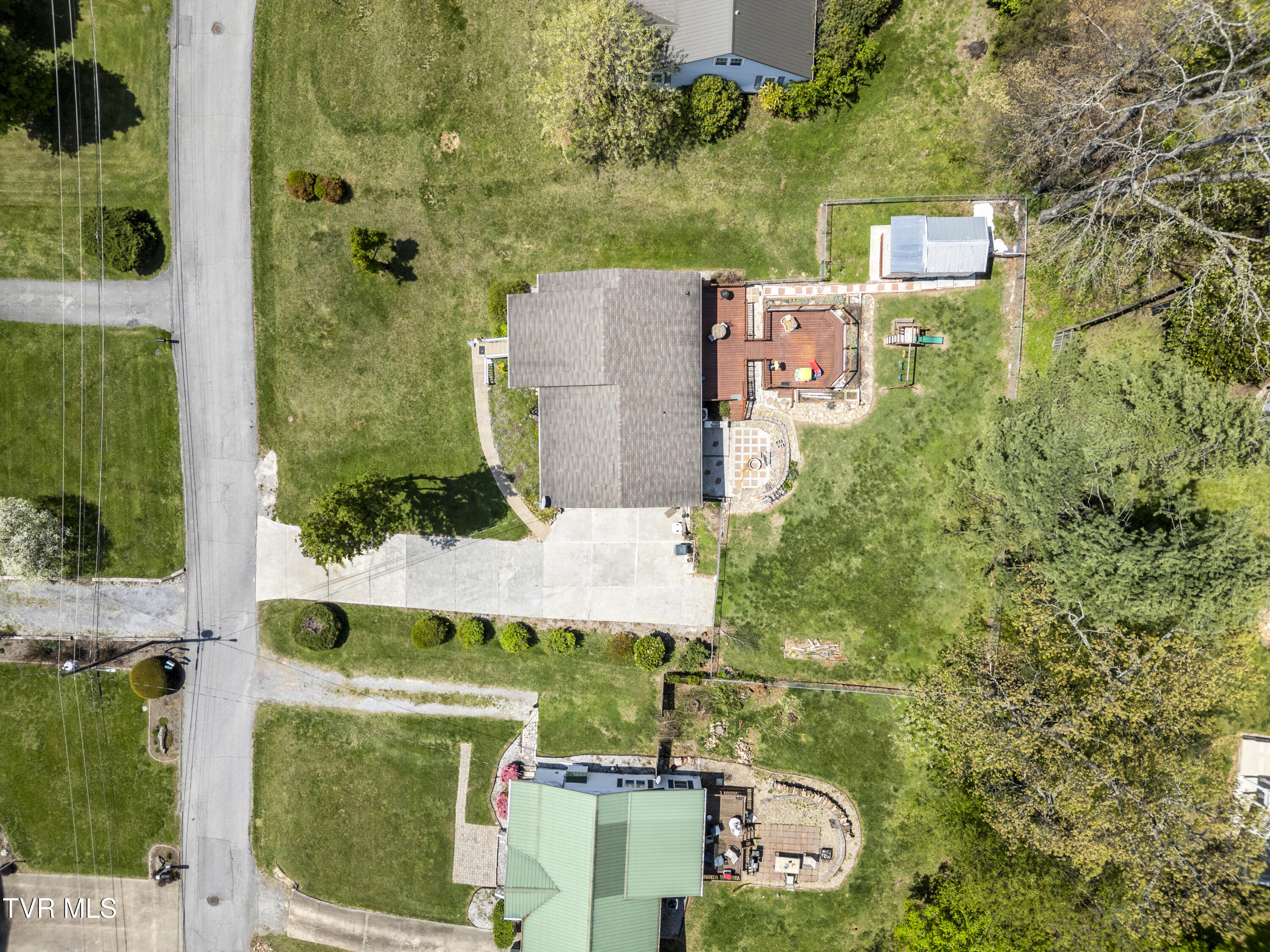 207 Dogwood Drive, Greeneville, Tennessee image 27