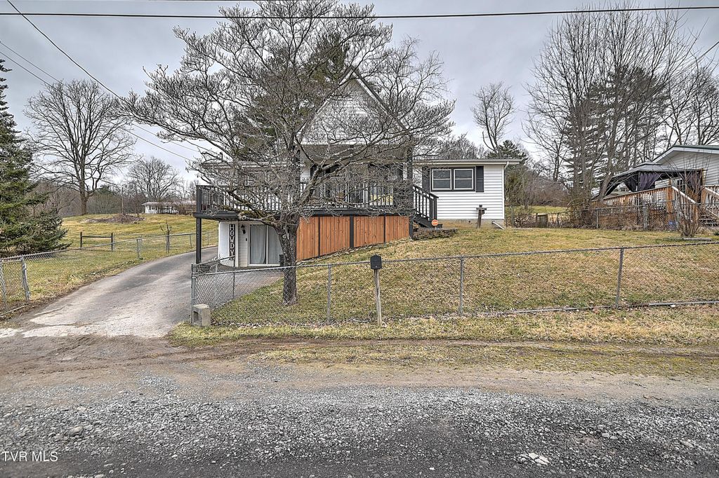 Photo of 10342 Redwood Circle, Bristol, VA 24202 (MLS # 9991371)