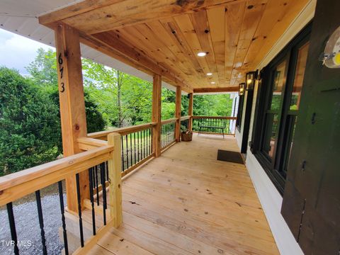 Photo of 673 Hampton Creek Road, Roan Mountain, TN 37687 (MLS # 9996329)