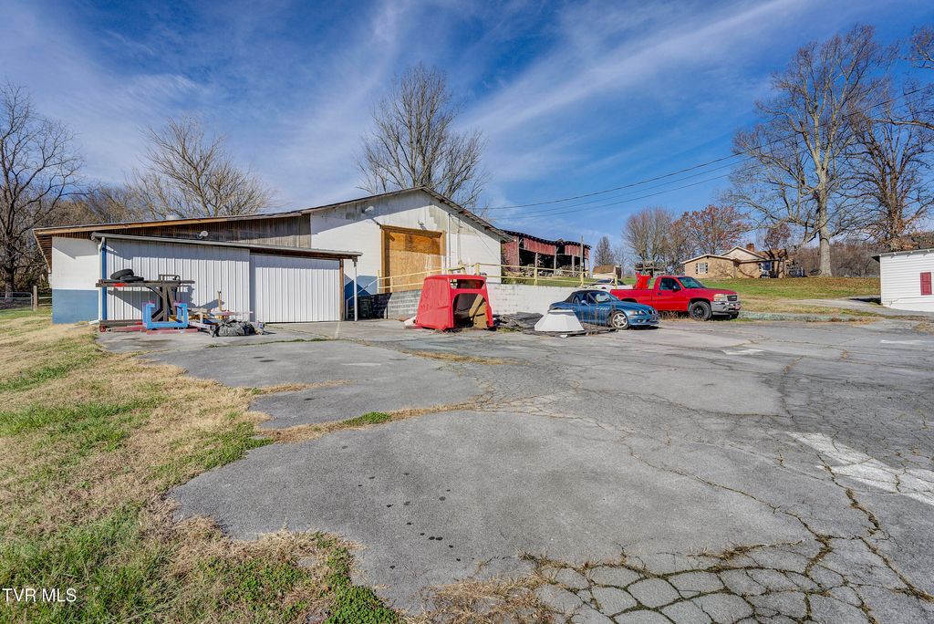 Photo of 127 Cherry Street, Johnson City, TN 37615 (MLS # 9993099)