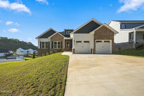 Homes For Sale - 880 Granby Road<br/> Kingsport, TN 37660