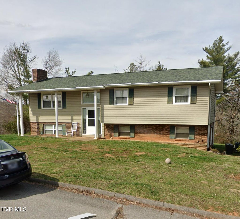 Photo of 1028 Cedar Hills Drive, Church Hill, TN 37642 (MLS # 9995692)
