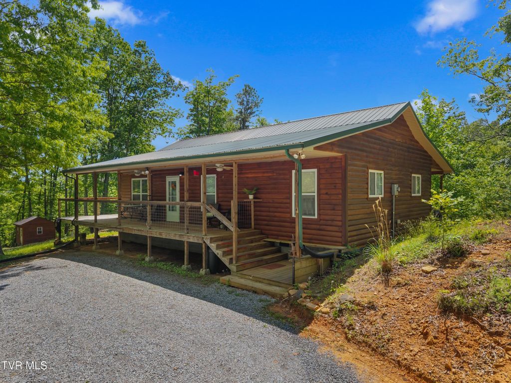 Photo of 236 Beech Street, Sneedville, TN 37869 (MLS # 9990703)