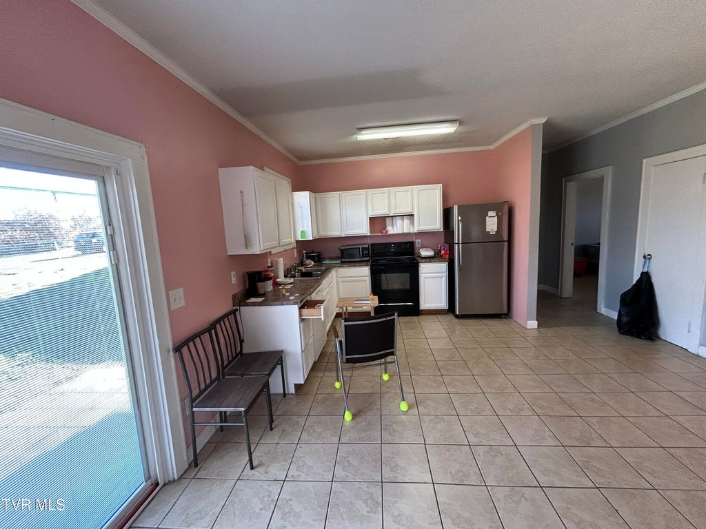 Photo of 2330 Side Avenue, Johnson City, TN 37601 (MLS # 9992223)