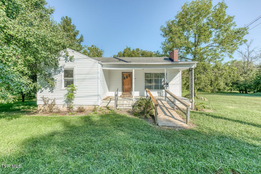 Photo of 632 Beaver Creek Road, Bluff City, TN 37618 (MLS # 10000558)