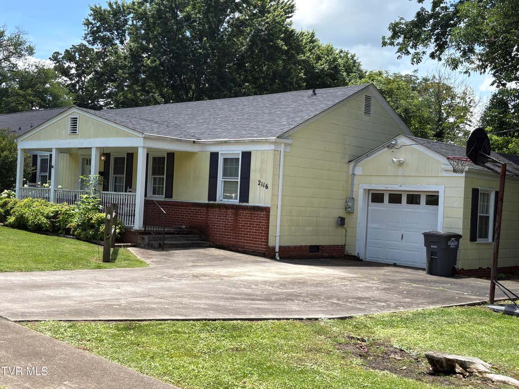 Photo of 2116 Cypress Street, Kingsport, TN 37664 (MLS # 9996919)
