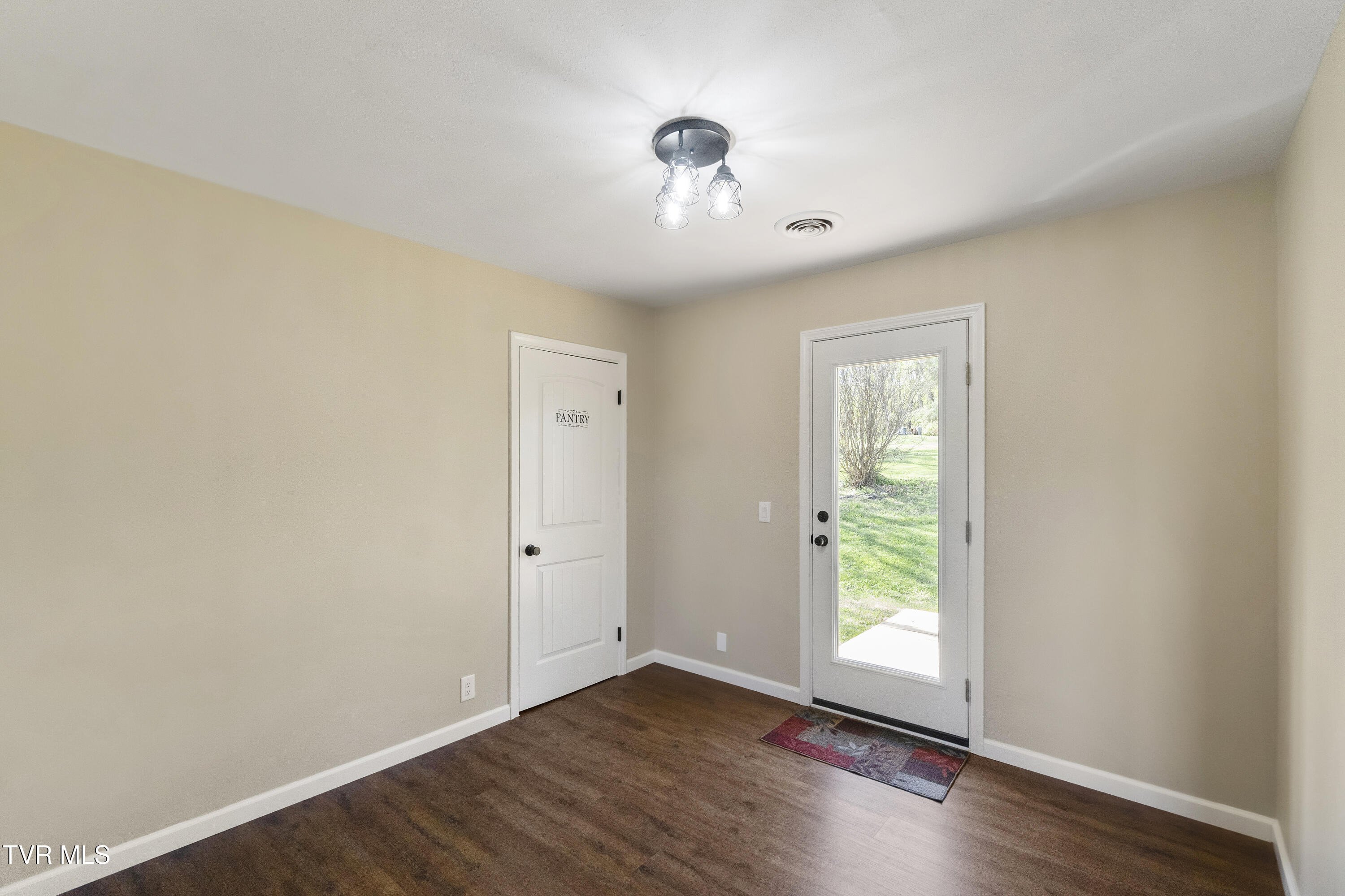 61 Tiny Lane, Greeneville, Tennessee image 10