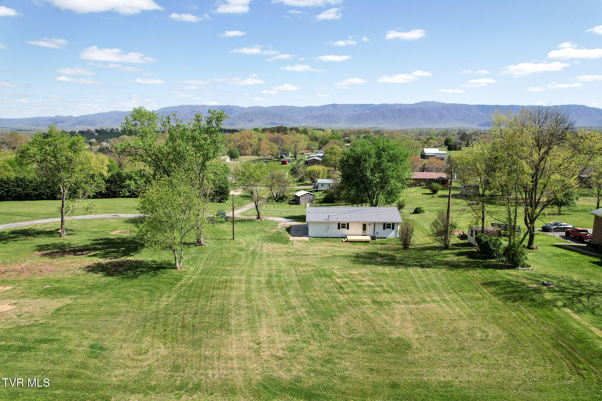 61 Tiny Lane, Greeneville, Tennessee image 38