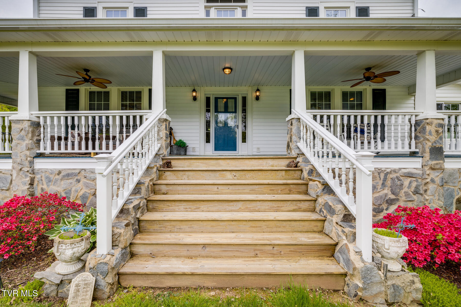 239 Crestview Street