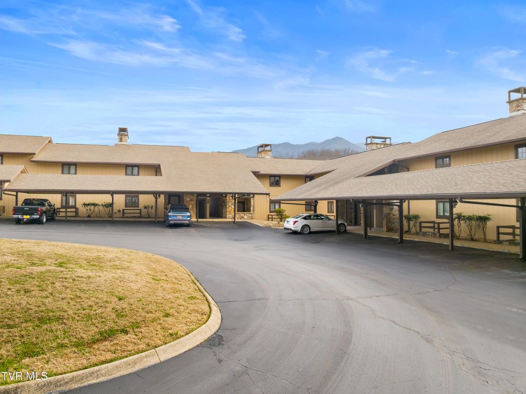 Photo of 1824 Oriole Road #206, Gatlinburg, TN 37738 (MLS # 9992749)