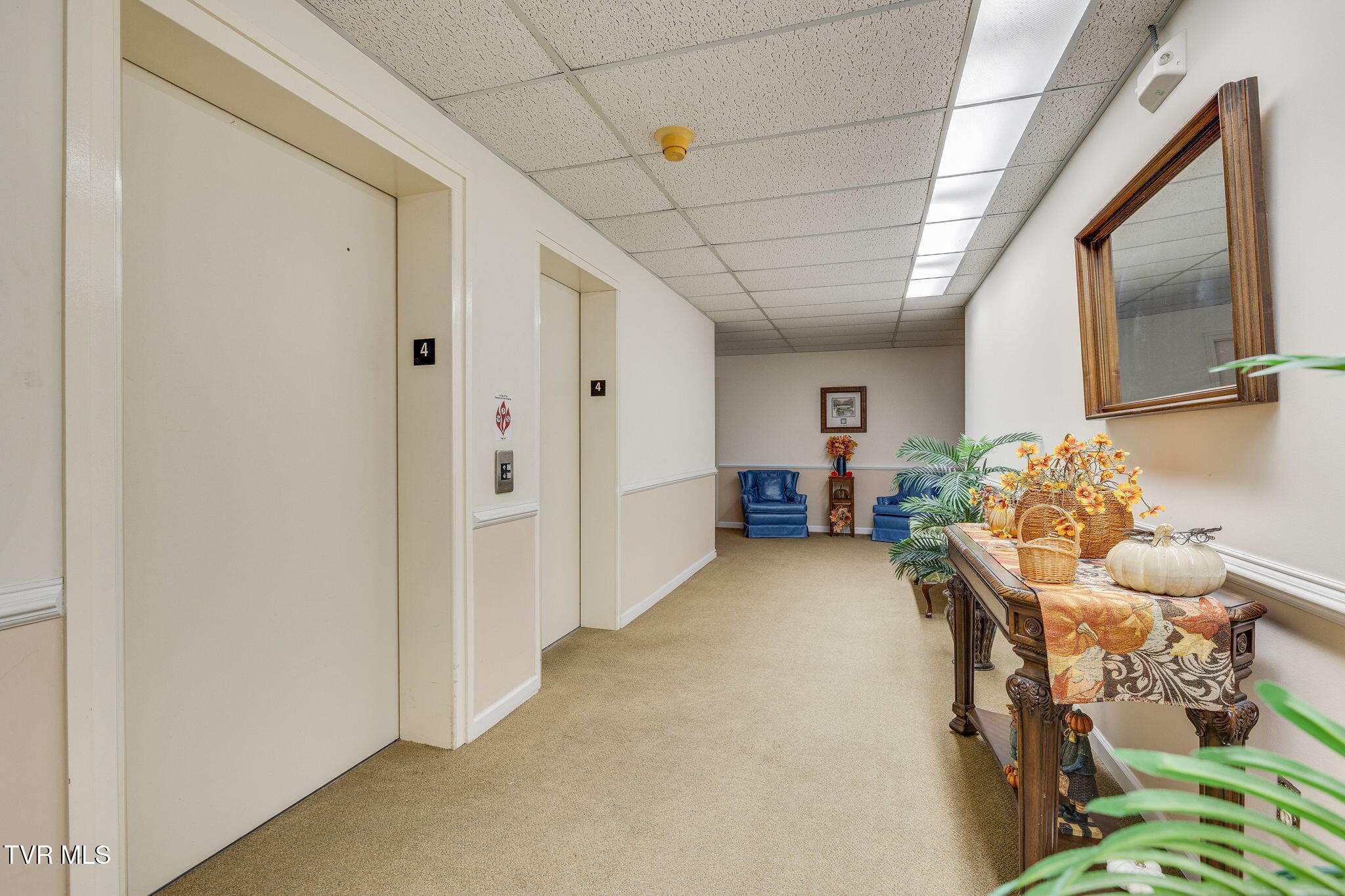 1585 Fort Henry Drive 4g