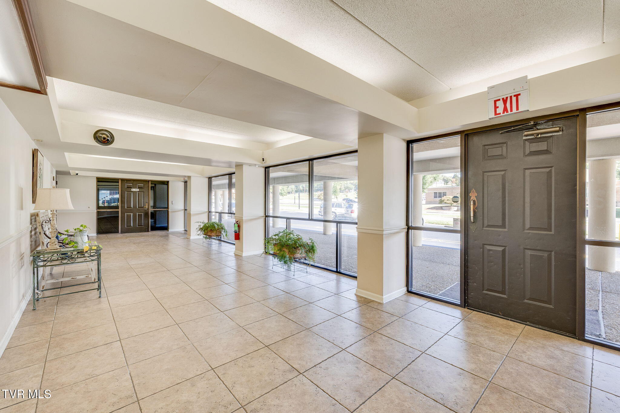 1585 Fort Henry Drive 4g