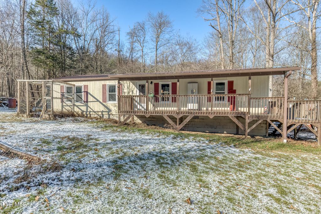 Photo of 736 Ryder Church Road, Bluff City, TN 37618 (MLS # 9989383)