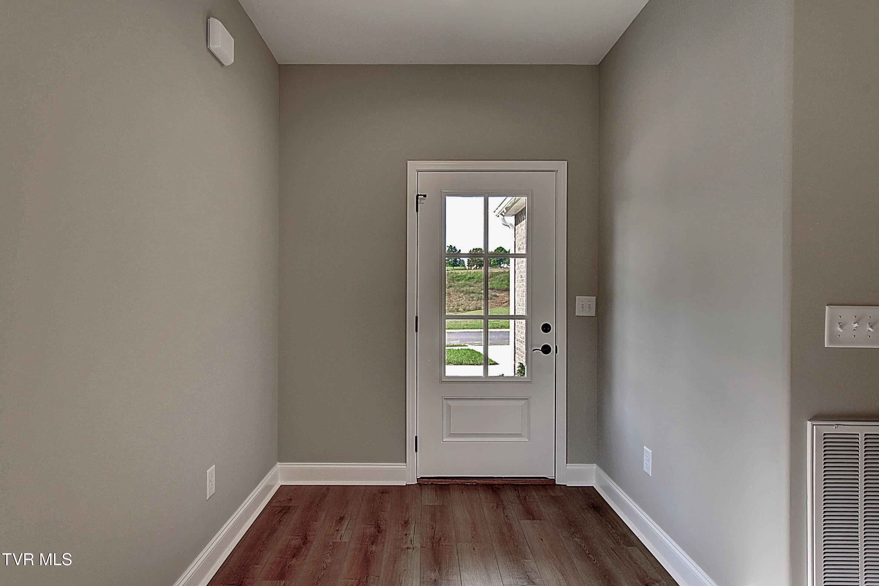 209 University Parkway 47