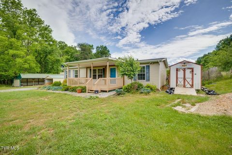 Photo of 108 Richards Road, Rogersville, TN 37857 (MLS # 9989719)