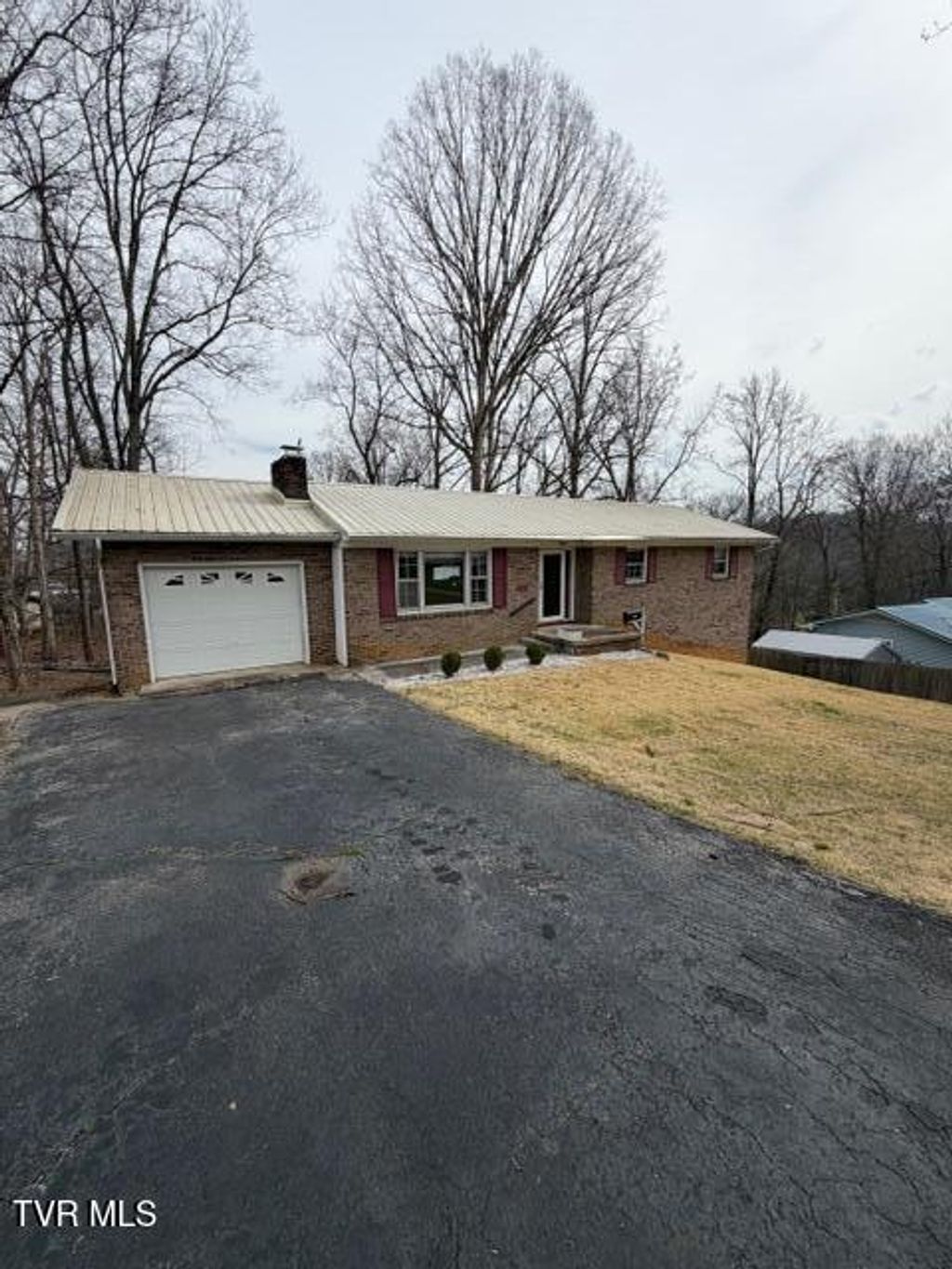 Photo of 1933 Noble Street, Kingsport, TN 37665 (MLS # 9993558)