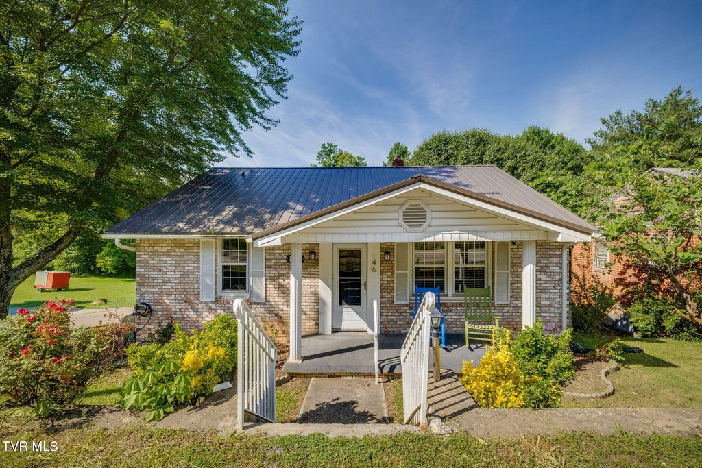 Photo of 146 Arbutus Avenue, Kingsport, TN 37660 (MLS # 9996154)