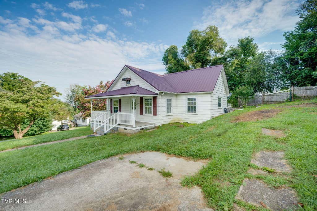 Photo of 3800 Busbee Street, Kingsport, TN 37664 (MLS # 9999379)