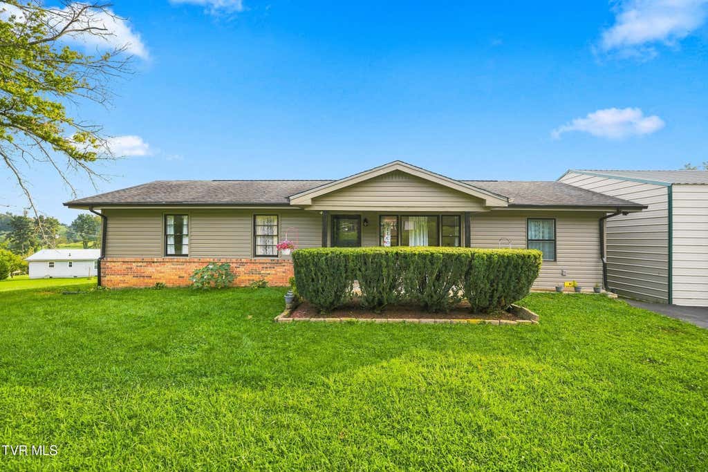 Photo of 22197 Green Village Drive, Abingdon, VA 24210 (MLS # 9999550)