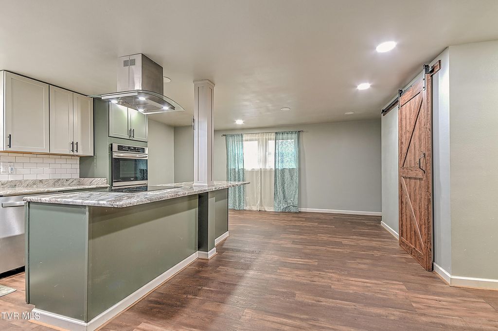 Photo of 156 Reynolds Hills Drive, Rogersville, TN 37857 (MLS # 9989985)