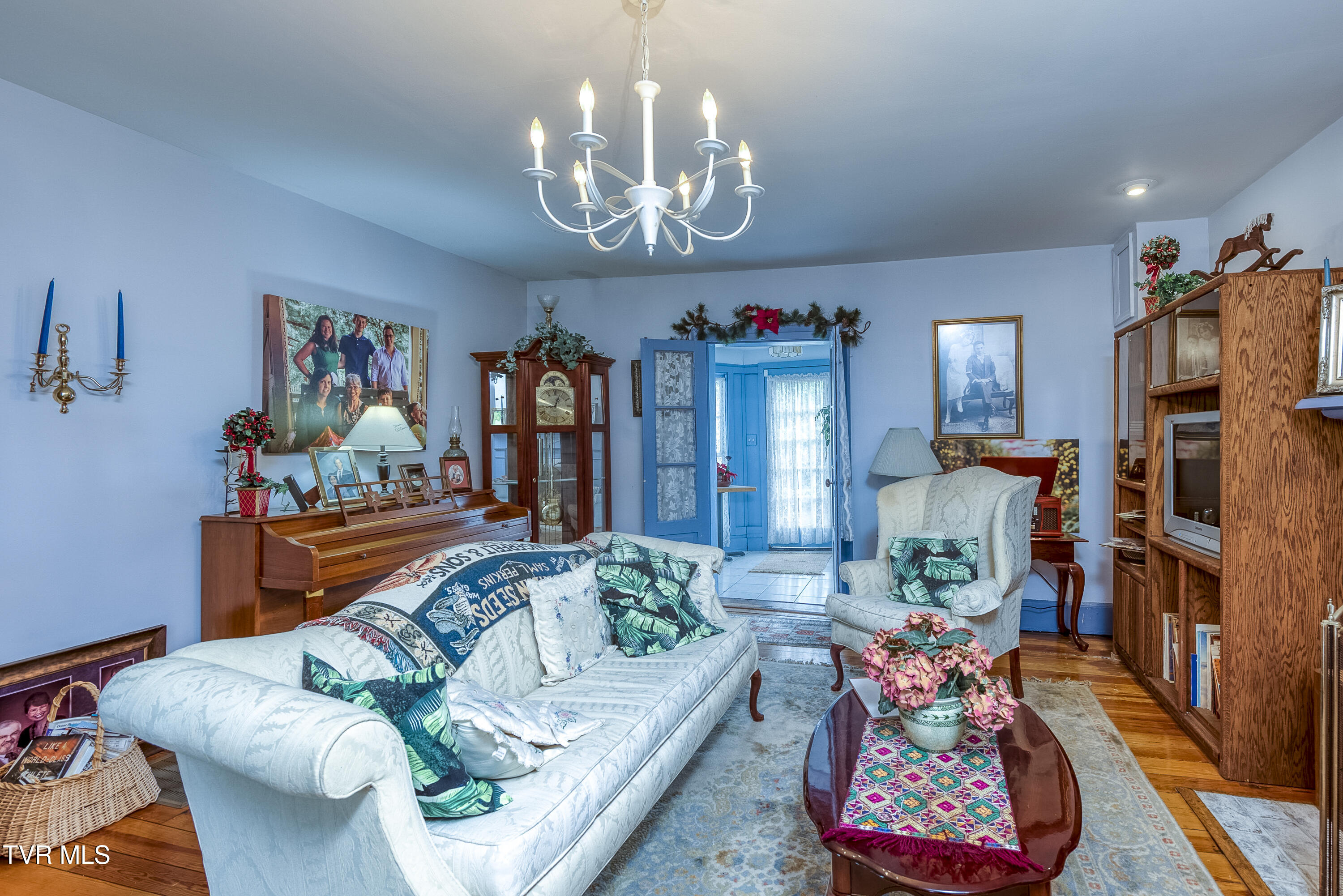210 Valley Street, Abingdon, Virginia image 9