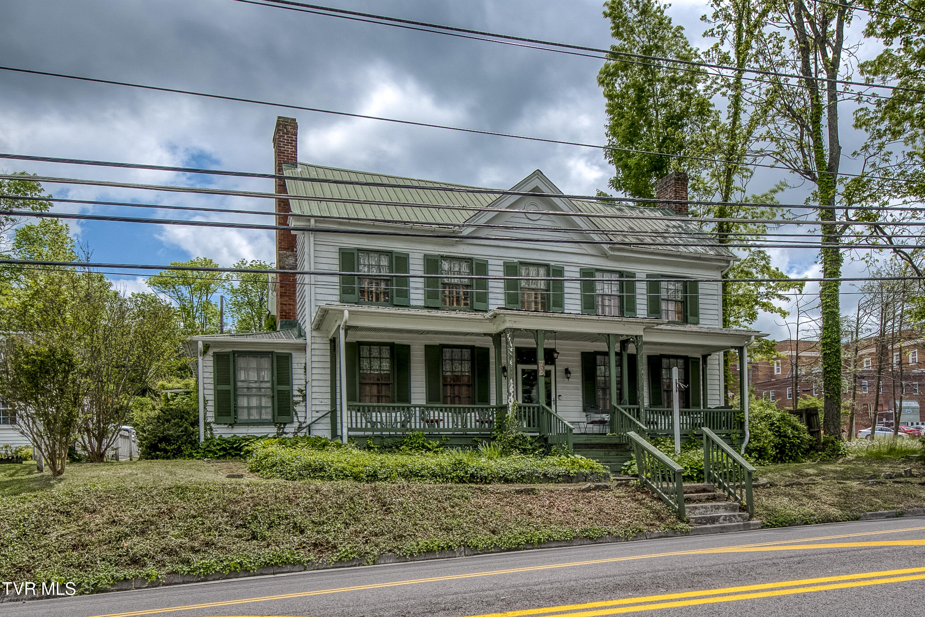 210 Valley Street, Abingdon, Virginia image 2