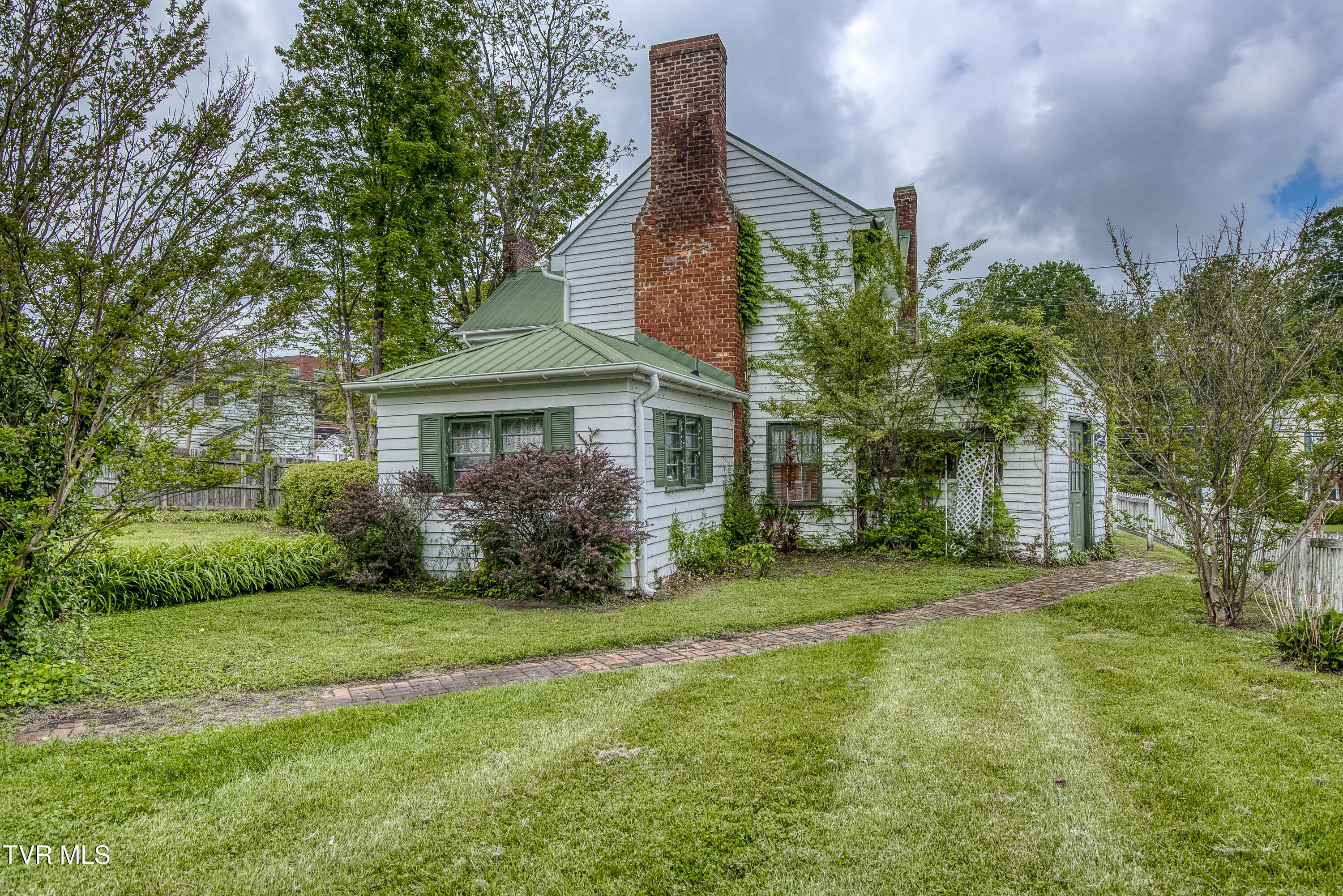 210 Valley Street, Abingdon, Virginia image 5