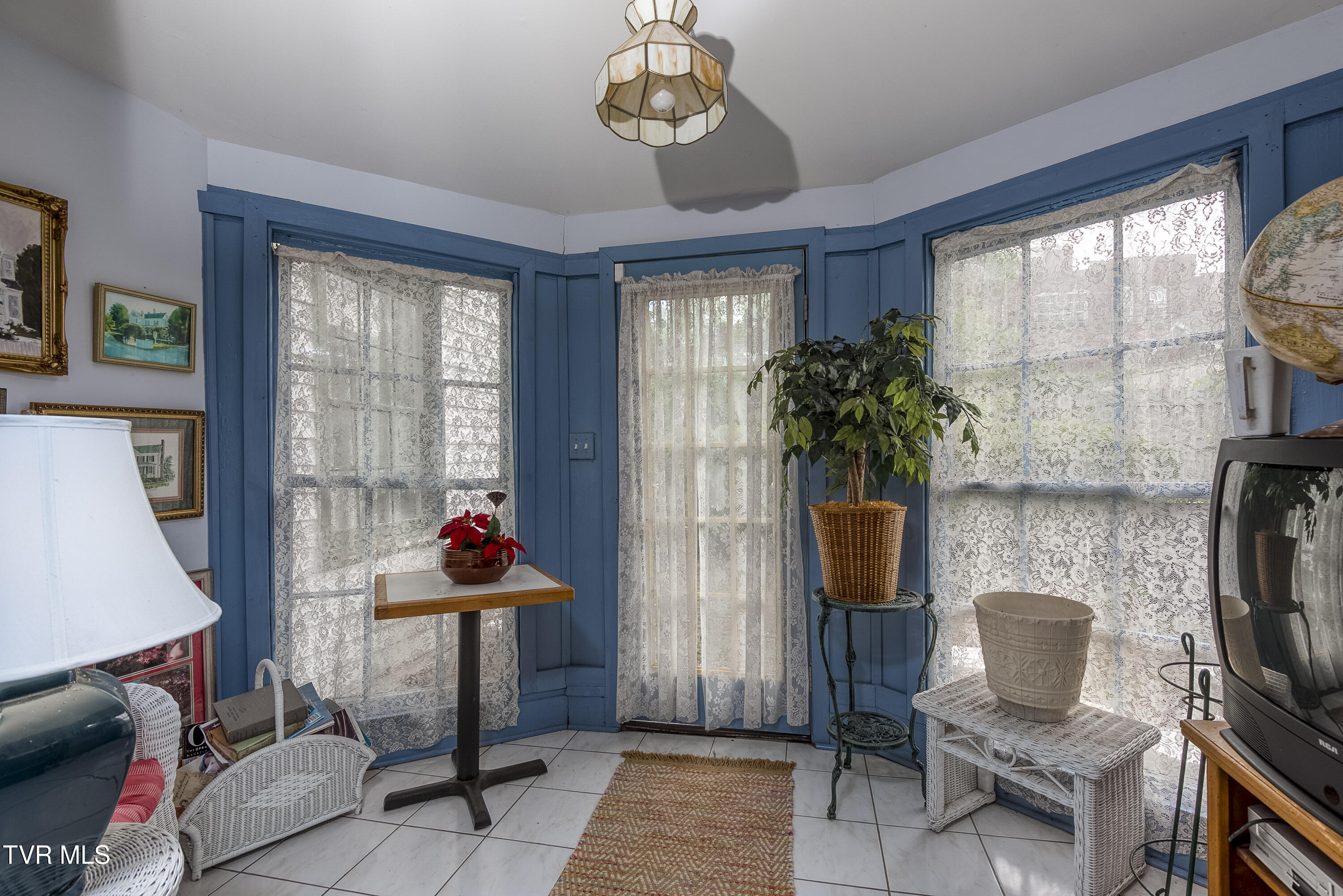 210 Valley Street, Abingdon, Virginia image 10