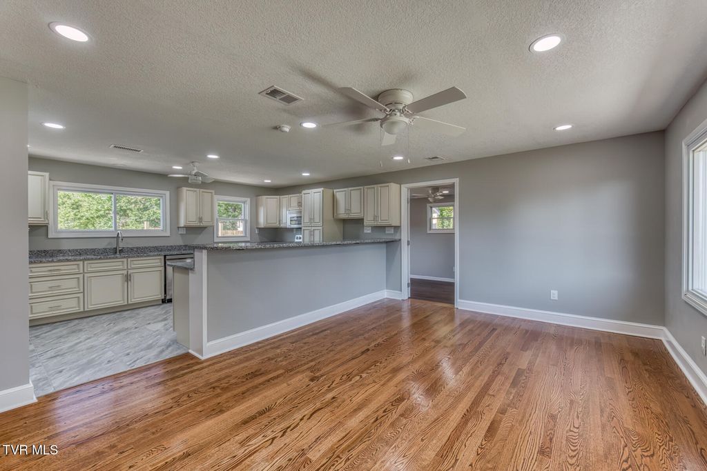 Photo of 1216 Norway Street, Bristol, VA 24201 (MLS # 9991040)