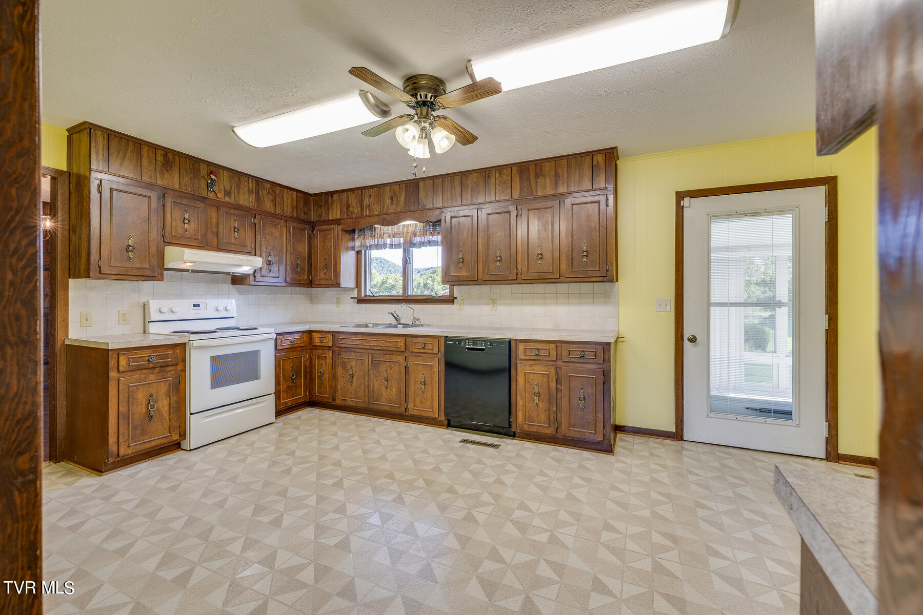 4478 Hill Station Alley Road, Gate City, Virginia image 9
