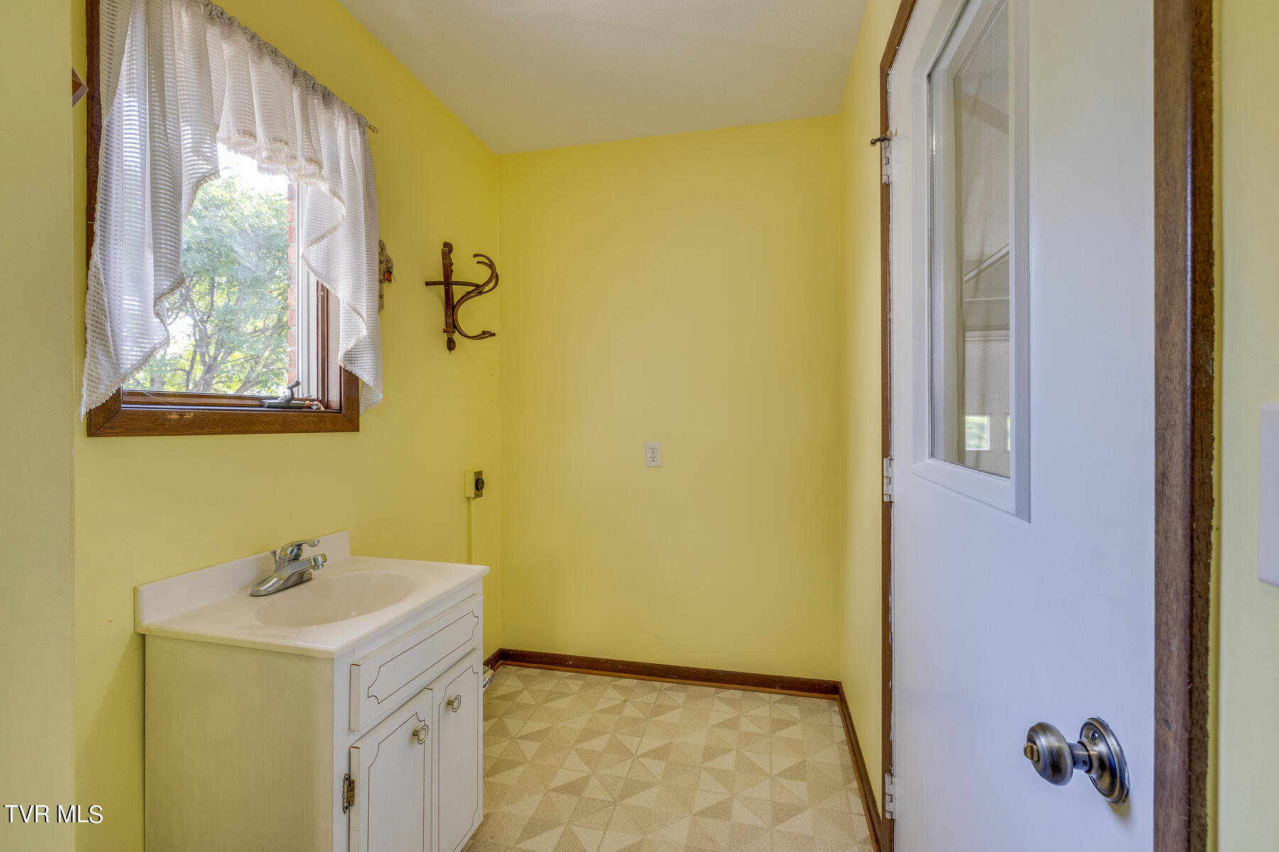4478 Hill Station Alley Road, Gate City, Virginia image 23
