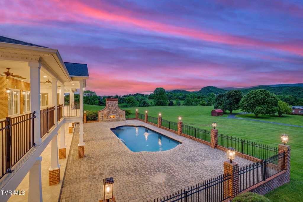 Photo of 20484 Lake Road, Abingdon, VA 24211 (MLS # 9990414)