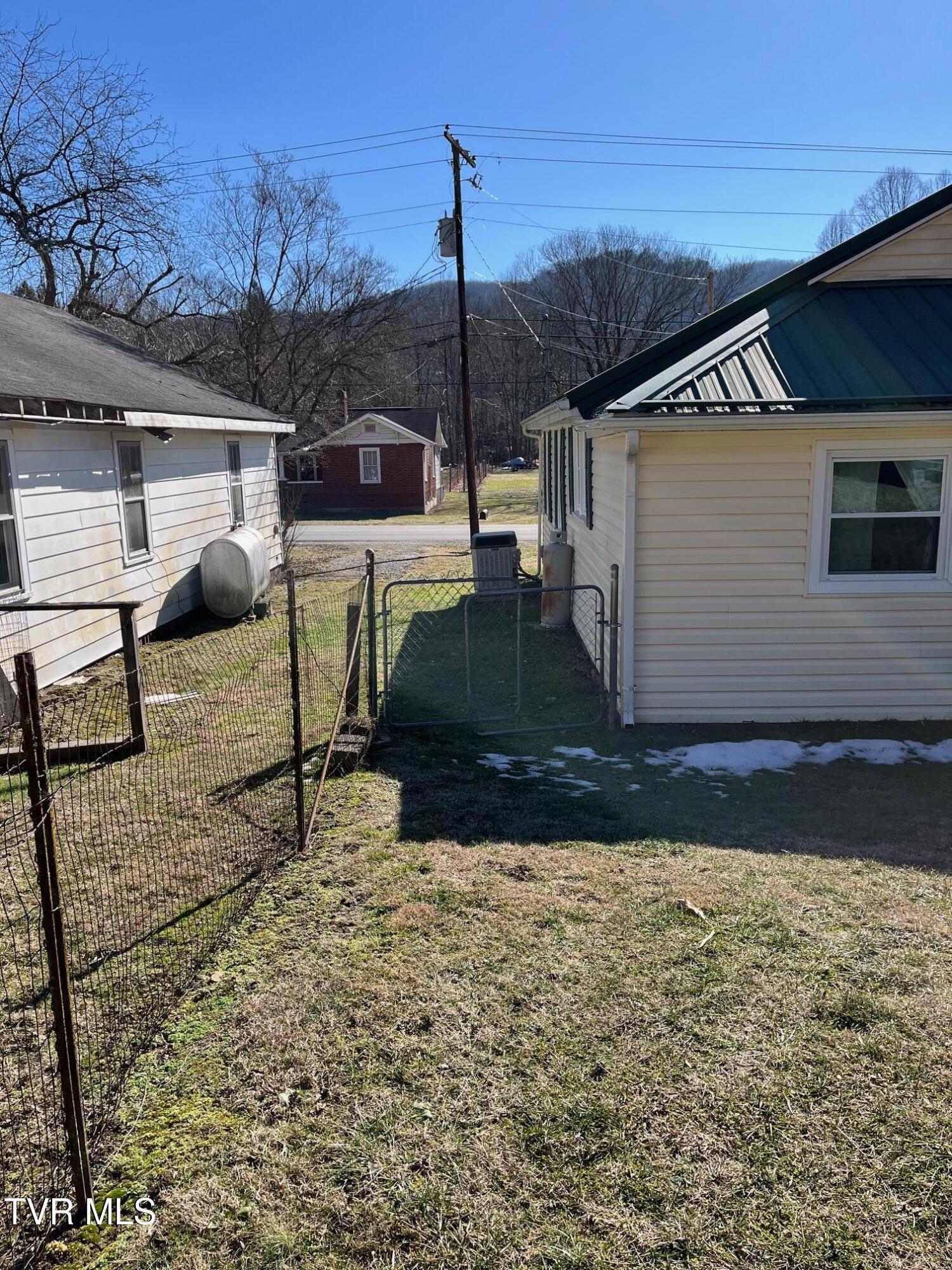 419 Second Avenue, Big Stone Gap, Virginia image 8