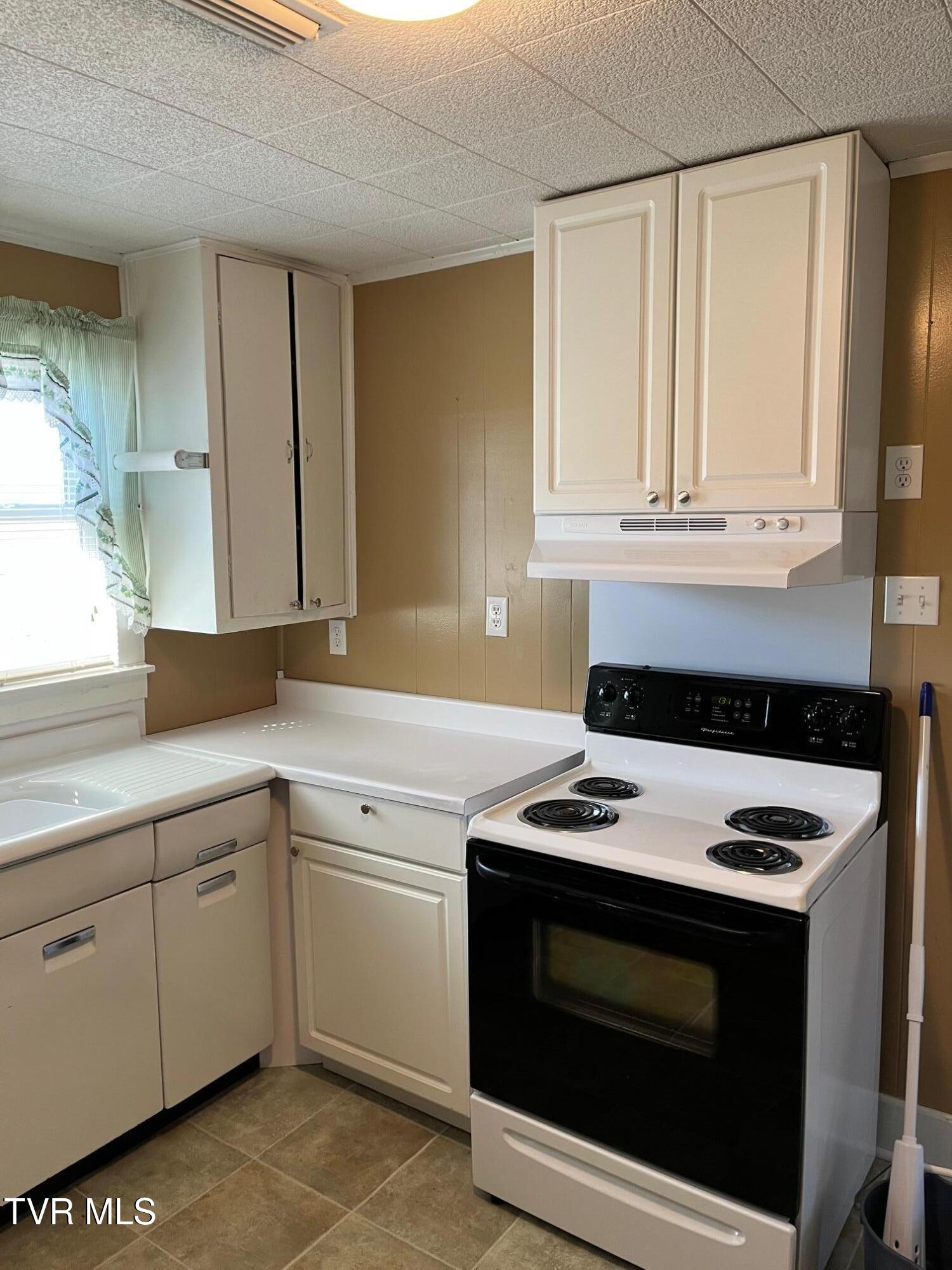 419 Second Avenue, Big Stone Gap, Virginia image 26