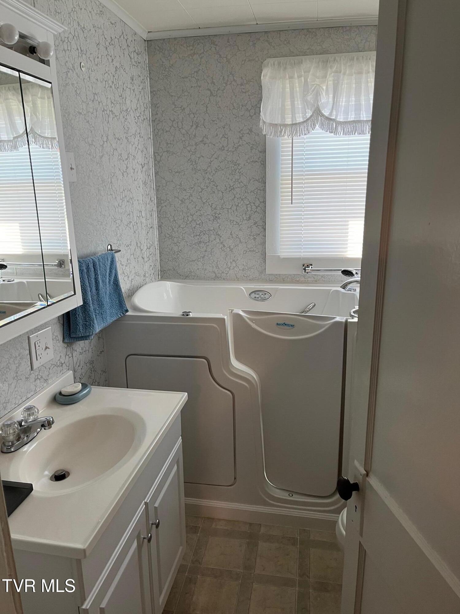 419 Second Avenue, Big Stone Gap, Virginia image 17