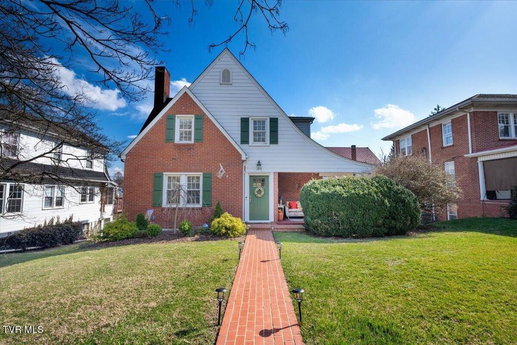 Photo of 108 Valley Street, Abingdon, VA 24210 (MLS # 9992027)