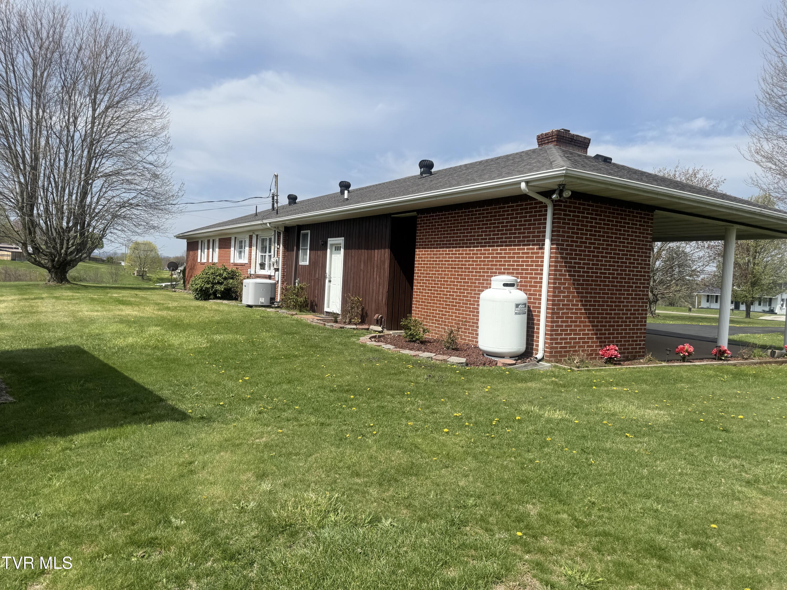 8491 Dr Ralph Stanley Highway, Coeburn, Virginia image 48