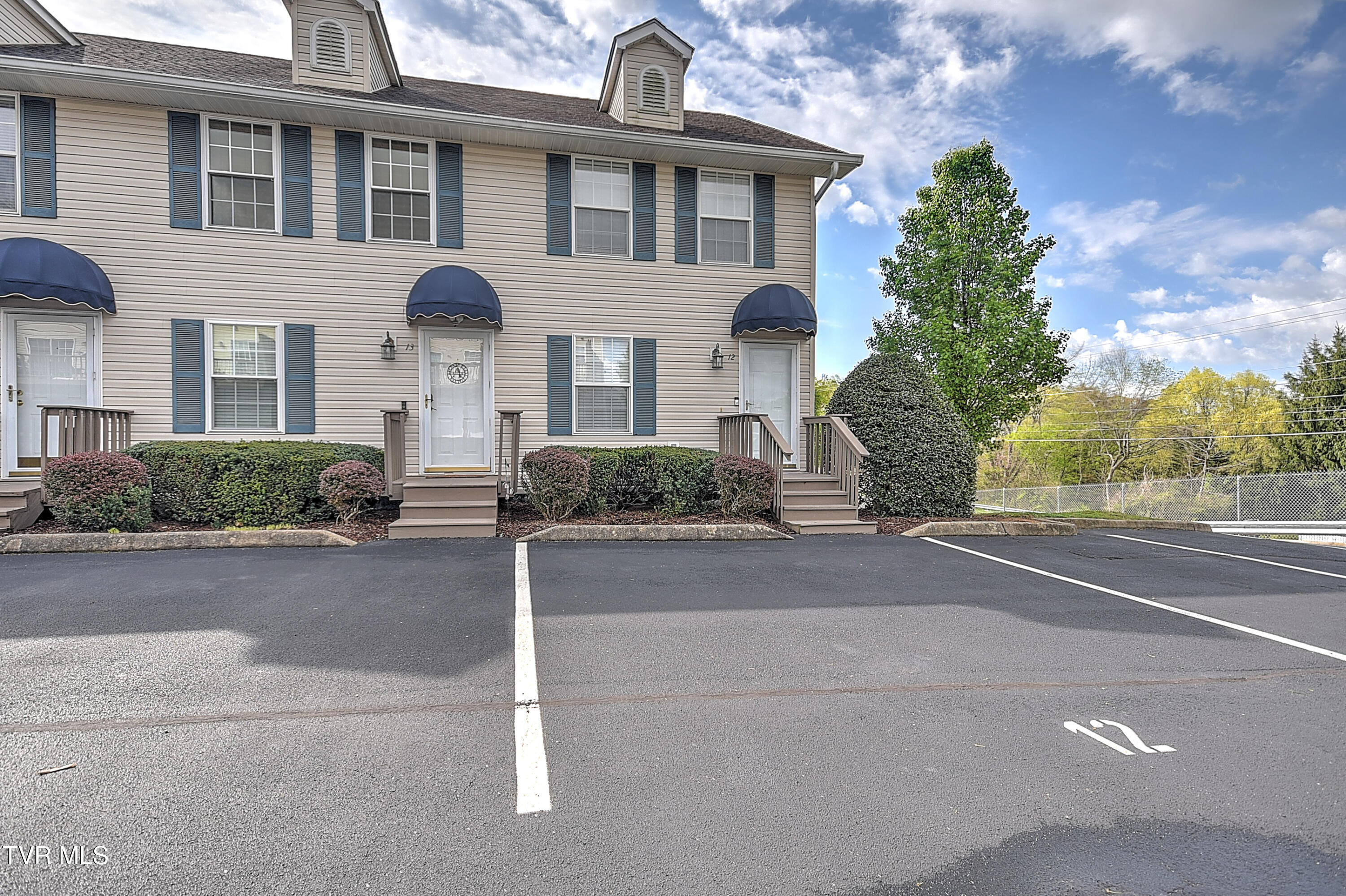 12 Pepper Ridge Court, Johnson City, Tennessee image 4