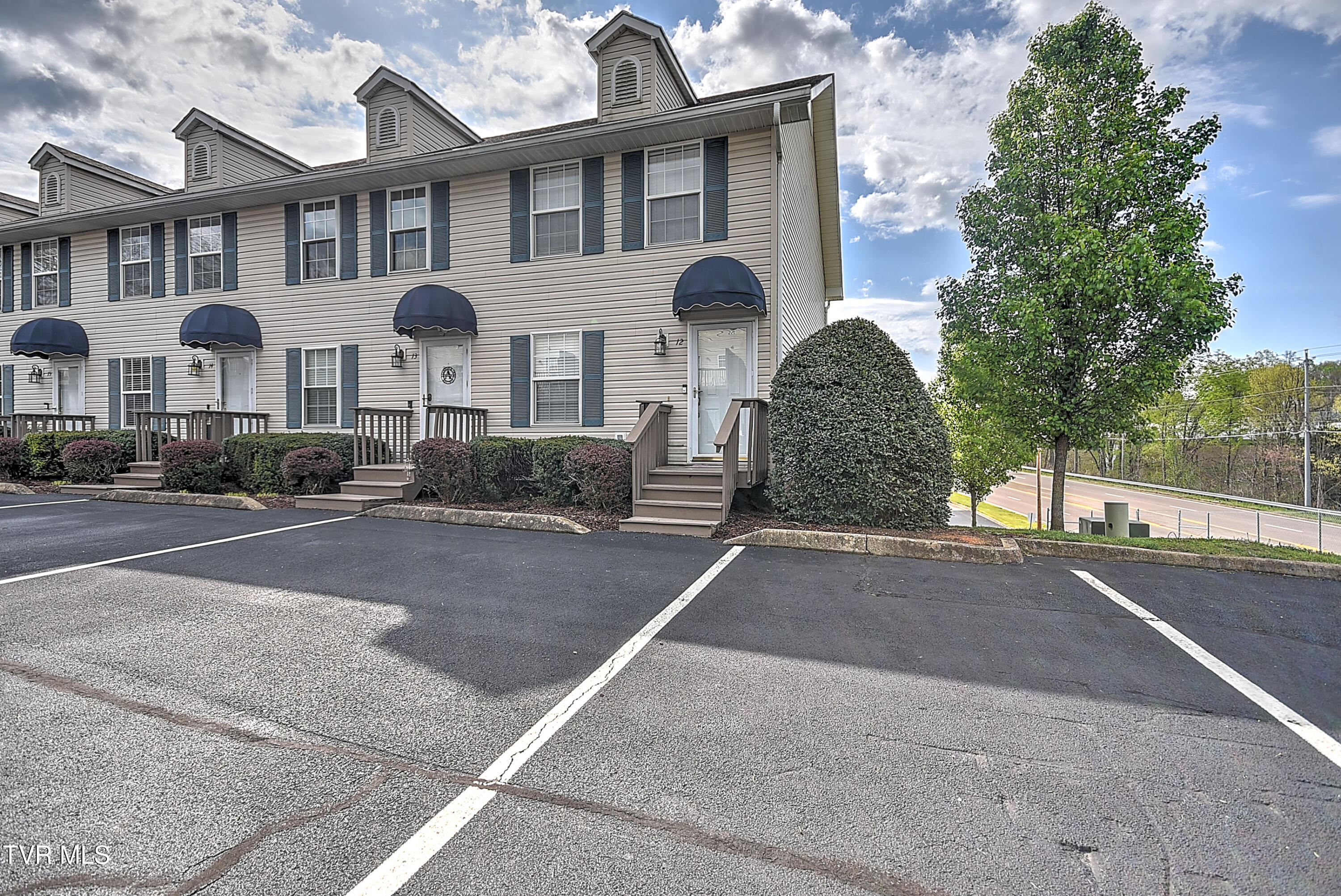 12 Pepper Ridge Court, Johnson City, Tennessee image 3