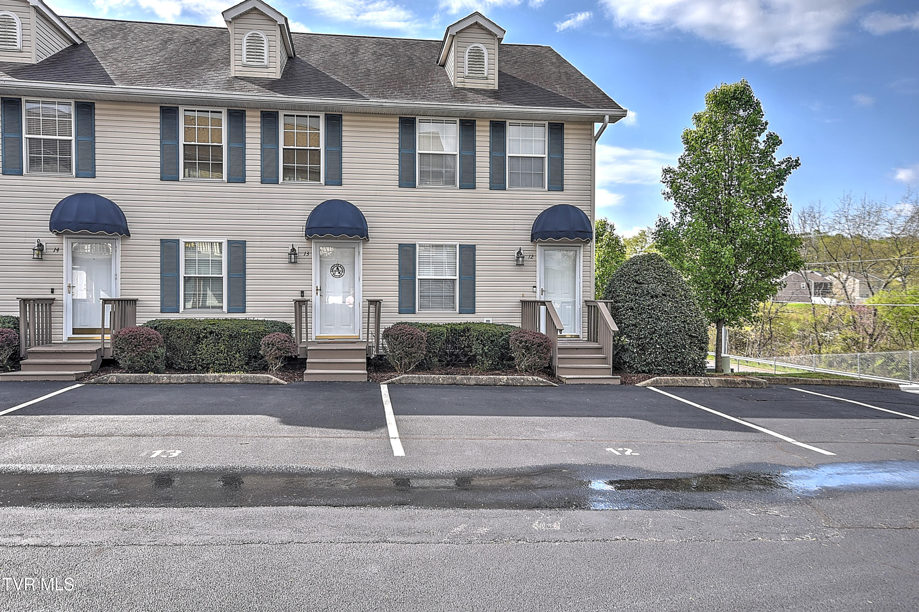 12 Pepper Ridge Court, Johnson City, Tennessee image 1