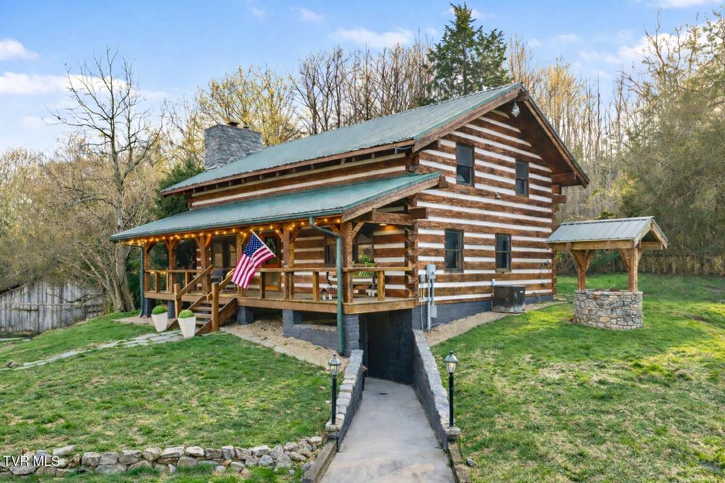 Photo of 4145 Old Baileyton Road, Greeneville, TN 37745 (MLS # 9992038)