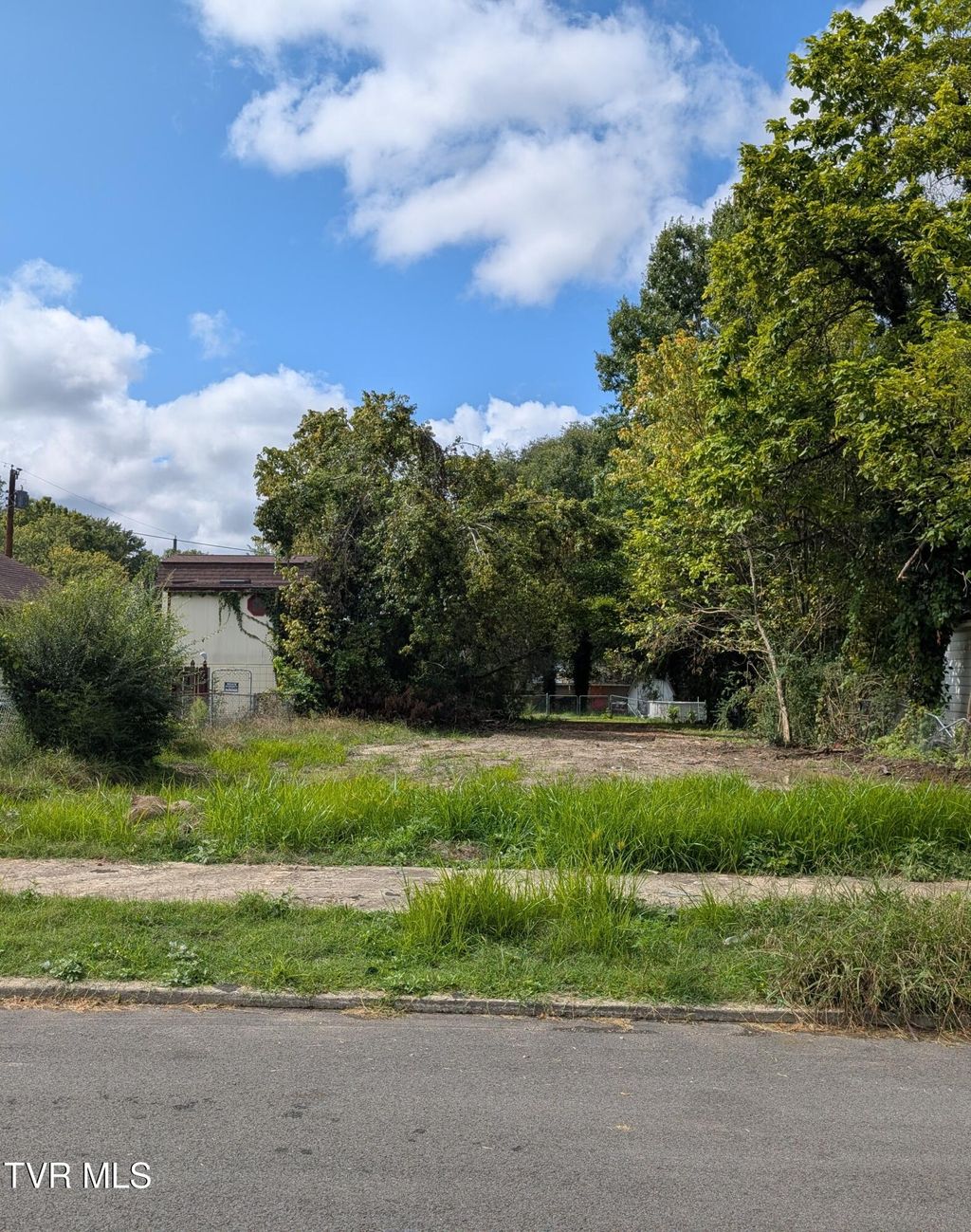 Photo of 1706 Highland Street, Kingsport, TN 37664 (MLS # 9985317)